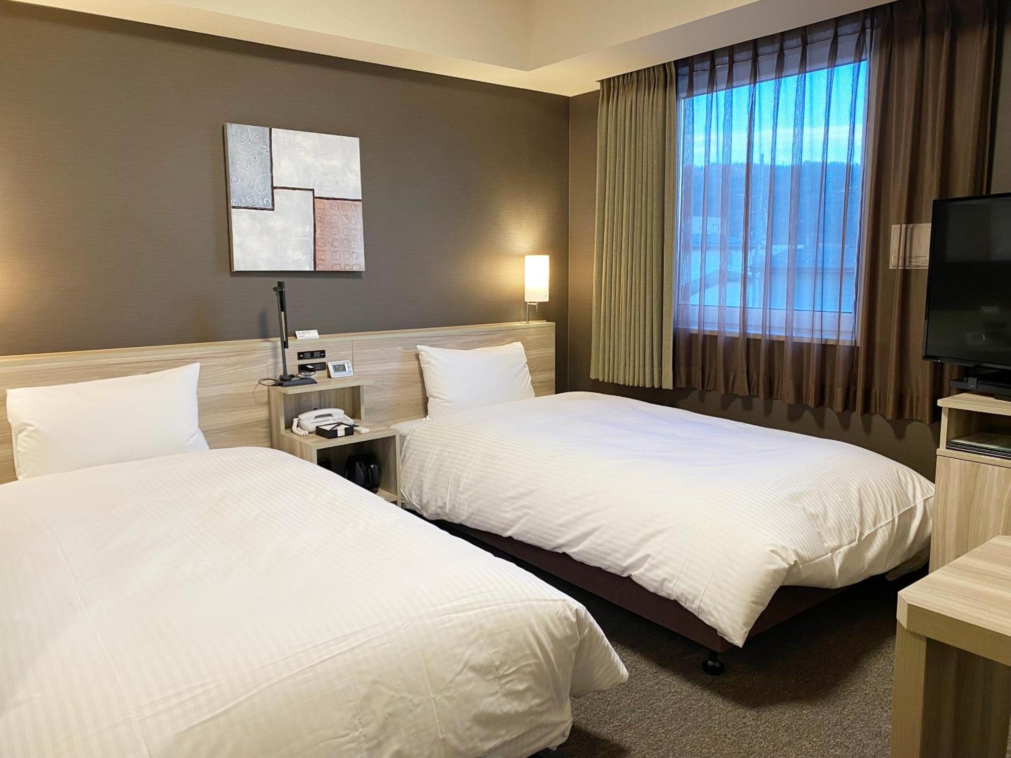Hotel Route-Inn Yamagata Minami -Daigaku Byoin Mae- Kültér fotó